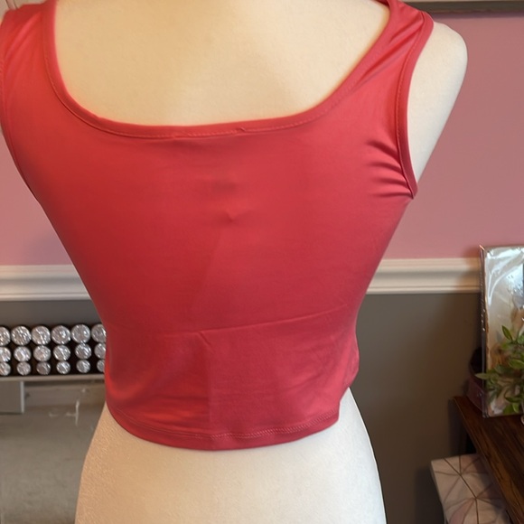 Pink/Red crop top - Picture 3 of 3